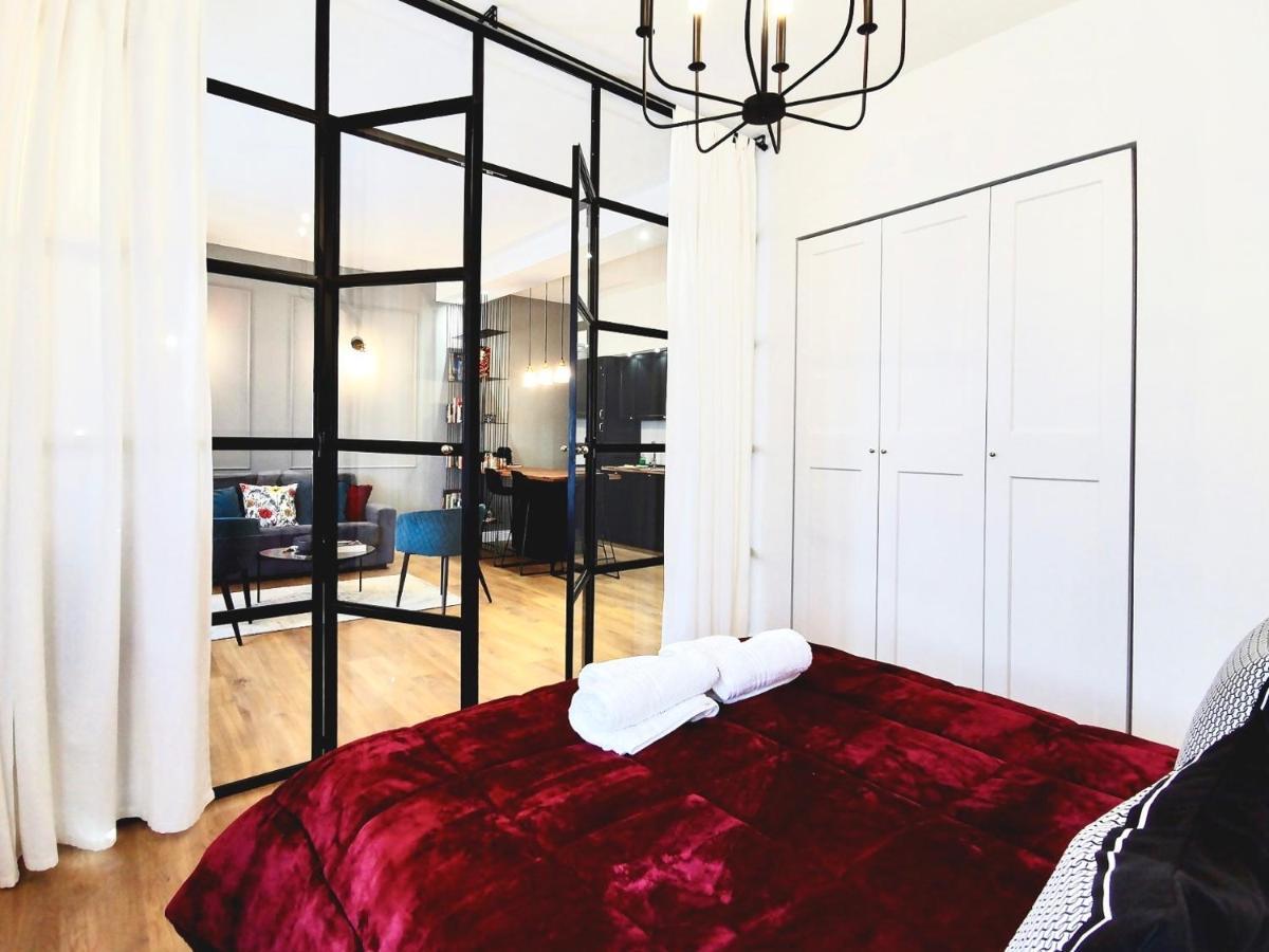 Chiclife Florentin - Downtown Apartment Бергамо Экстерьер фото